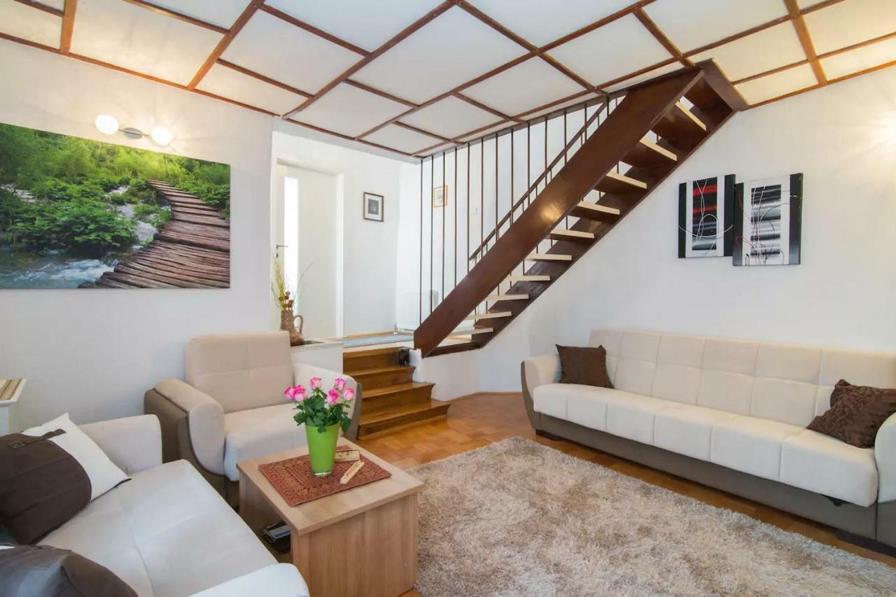 Charming Apartment Koper Exterior photo